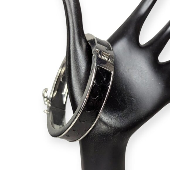 Ann Taylor Black Snakeskins Look Rhinestone Hinged Bangle Bracelet - Picture 1 of 11